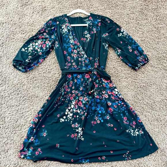 Dkny Dresses & Skirts - DKNY Black Floral Print Belted Wrap Dress Jersey 3/4 Sleeves 6